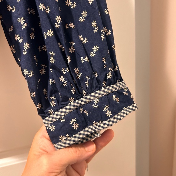 Doen Navy Floral Blouse - Picture 3 of 13